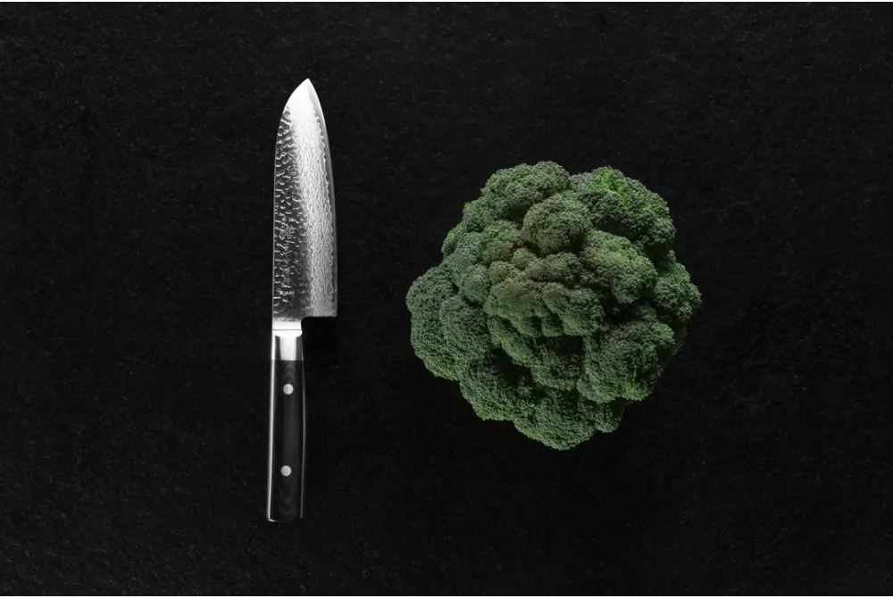 Серії Yaxell з 37, 69 і 161 шарами сталі