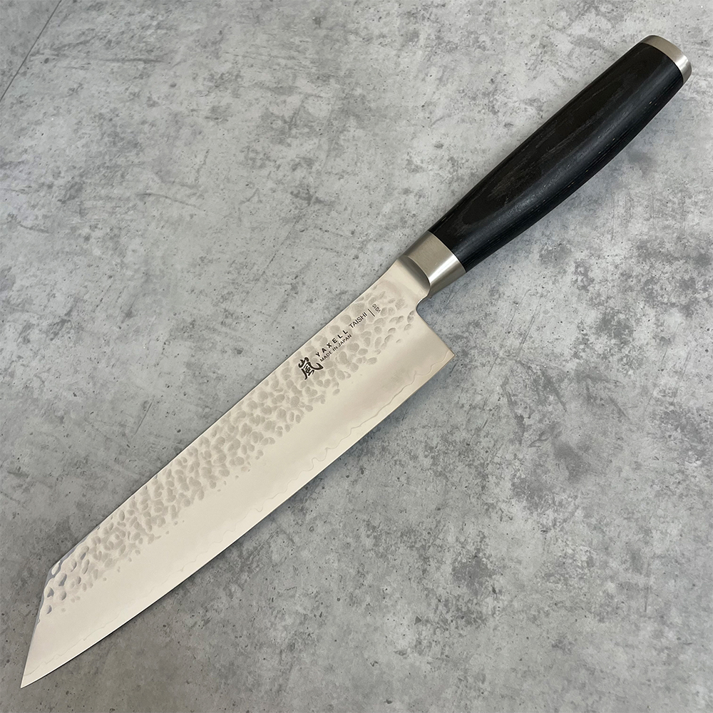 Нож Киритсуке 200 мм дамасская сталь, серия TAISHI Yaxell 34734ВП - Фото 2 Нож Киритсуке 200 мм дамасская сталь, серия TAISHI Yaxell 34734ВП