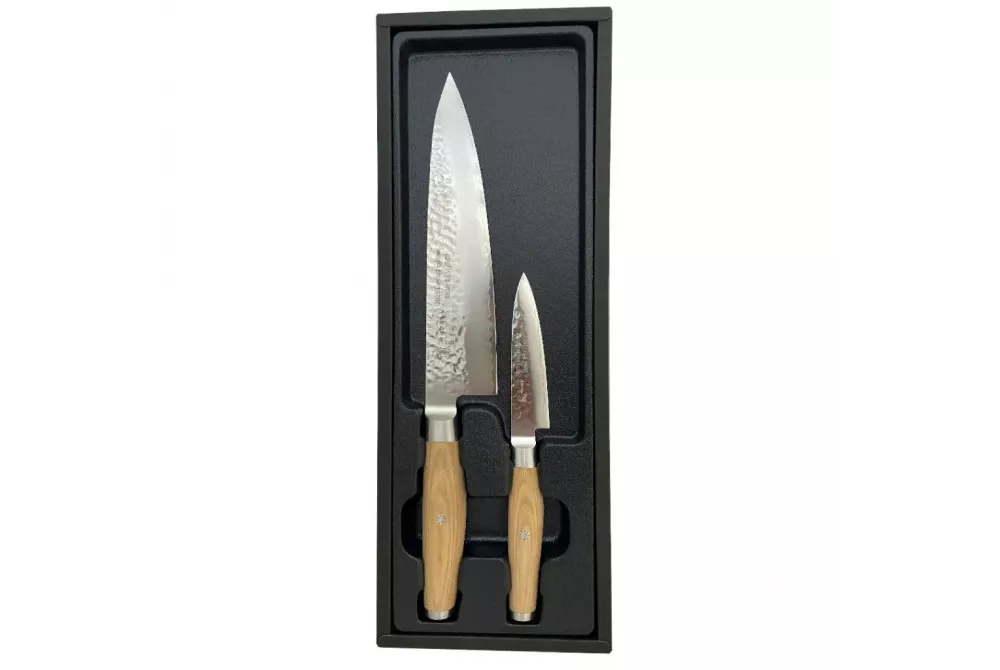 Що входить у набір ножів Yaxell і чому кожен елемент має значення