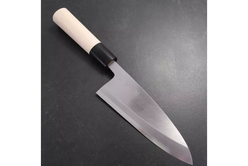 Ніж Деба – ідеальний вибір для обробки риби