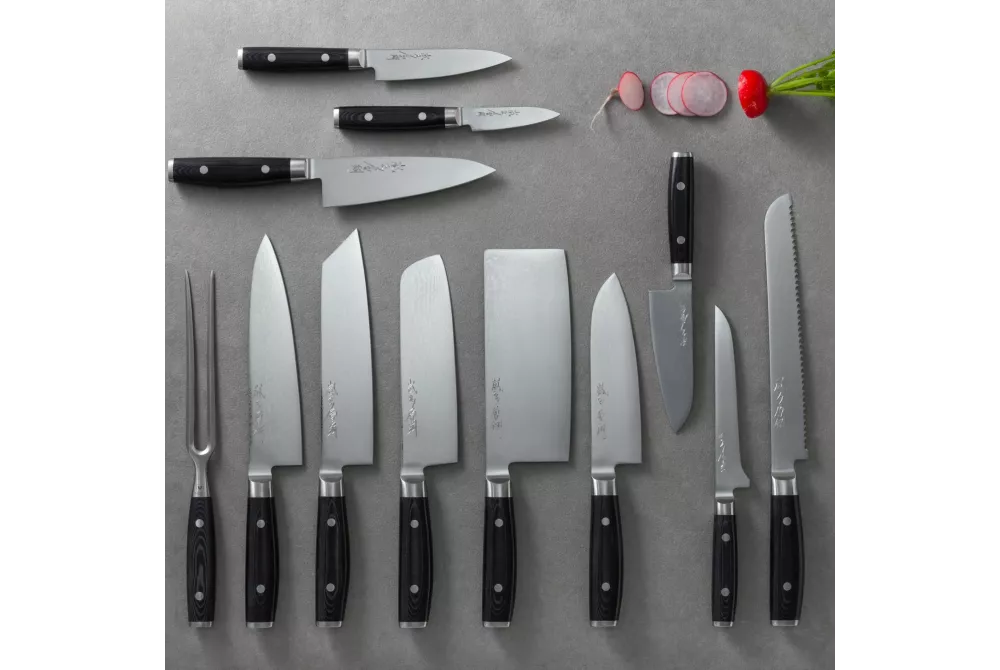 Выбор между углеродистой и дамской сталью для ножей