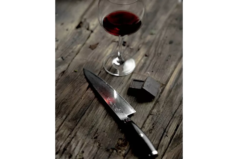 Yaxell і стійкість до корозії: вплив умов зберігання та вологості