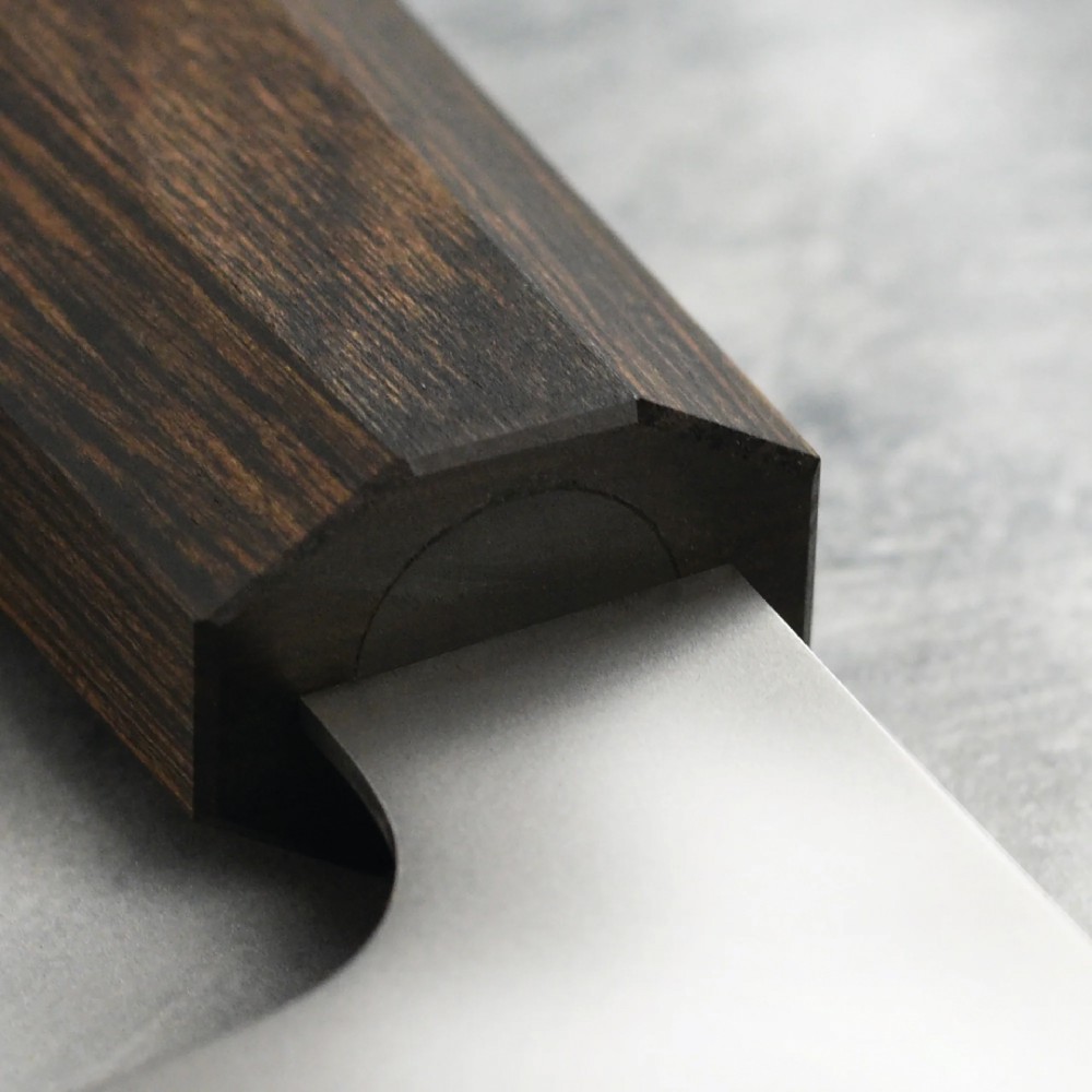 Поварской шеф-нож 200 мм дамасская сталь, серия HANA Yaxell 34800