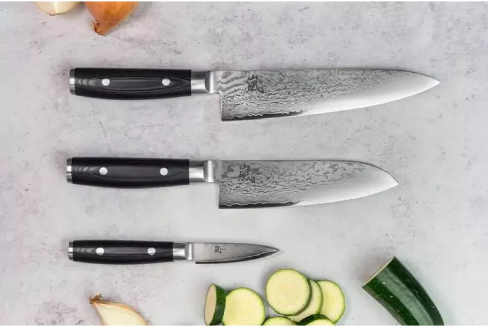 Переваги японських ножів Yaxell з коротким лезом для вашої кухні