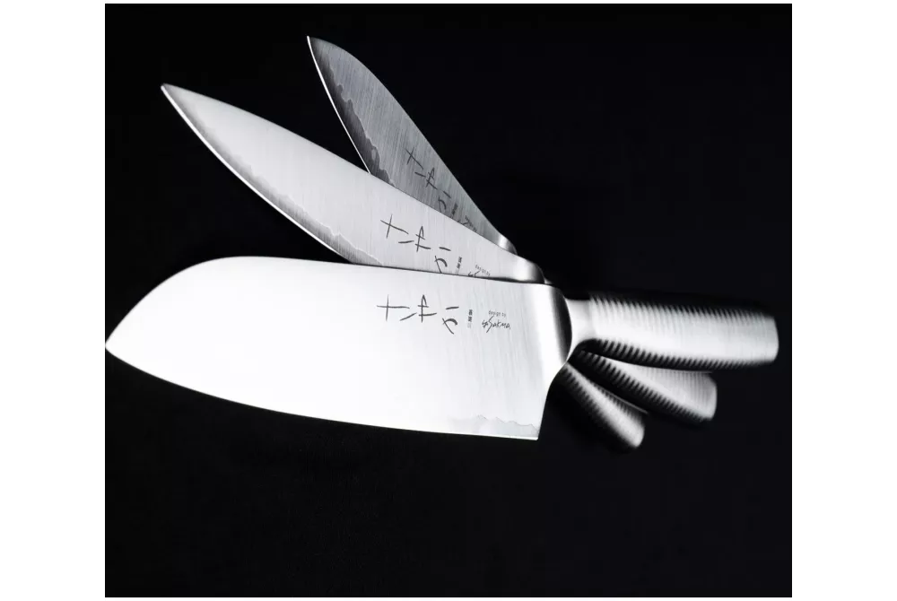 Універсальний ніж Yaxell - рішення для всіх кухонних завдань