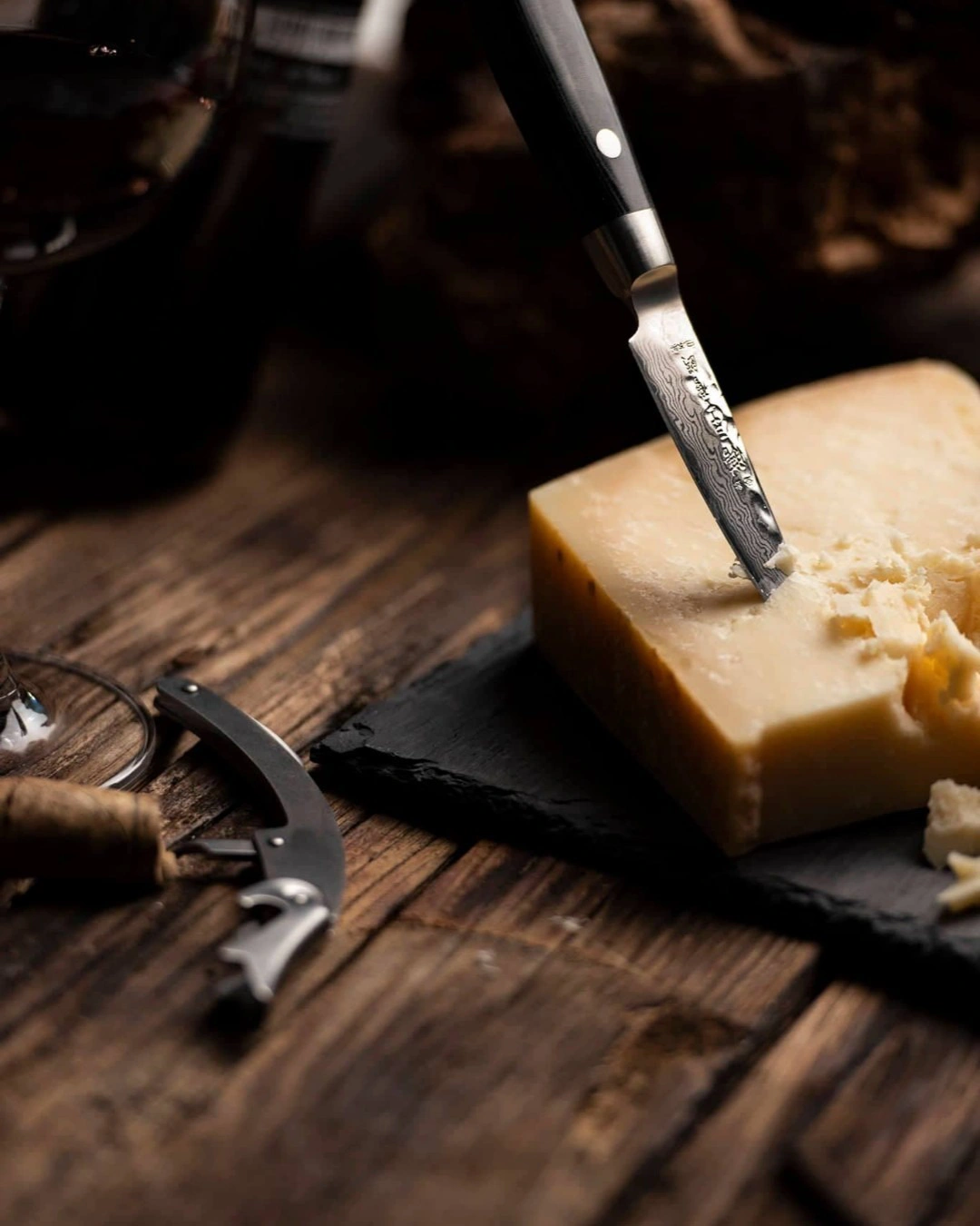 Геометрія леза VG10 і SG2 у ножах Yaxell порівняння характеристик