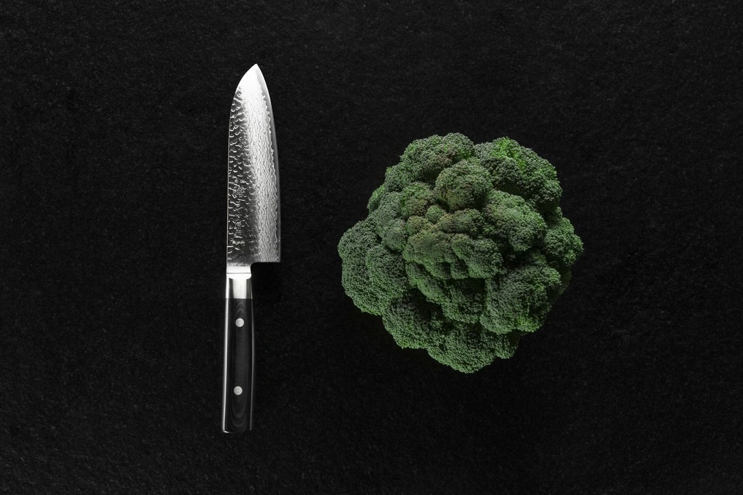 Серии Yaxell с 37, 69 и 161 слоями стали