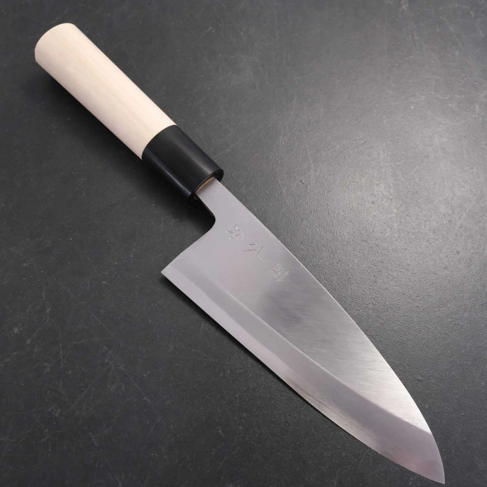 Нож Деба – идеальный выбор для обработки рыбы