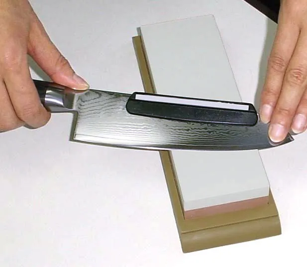 Секреты мастеров эффективной заточки японских ножей из дамасской стали